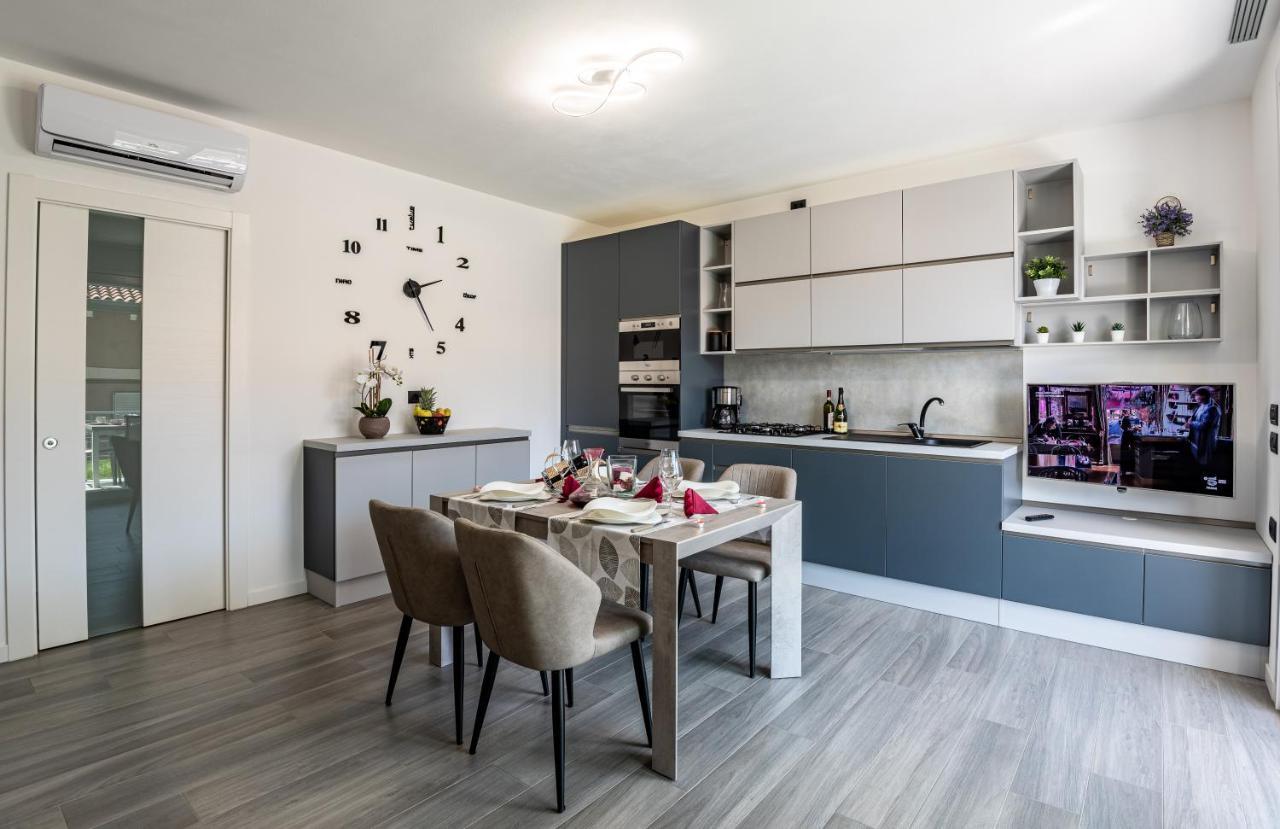 Laura'S Little Diamond Apartment - Residence Bel Post ドマーゾ エクステリア 写真